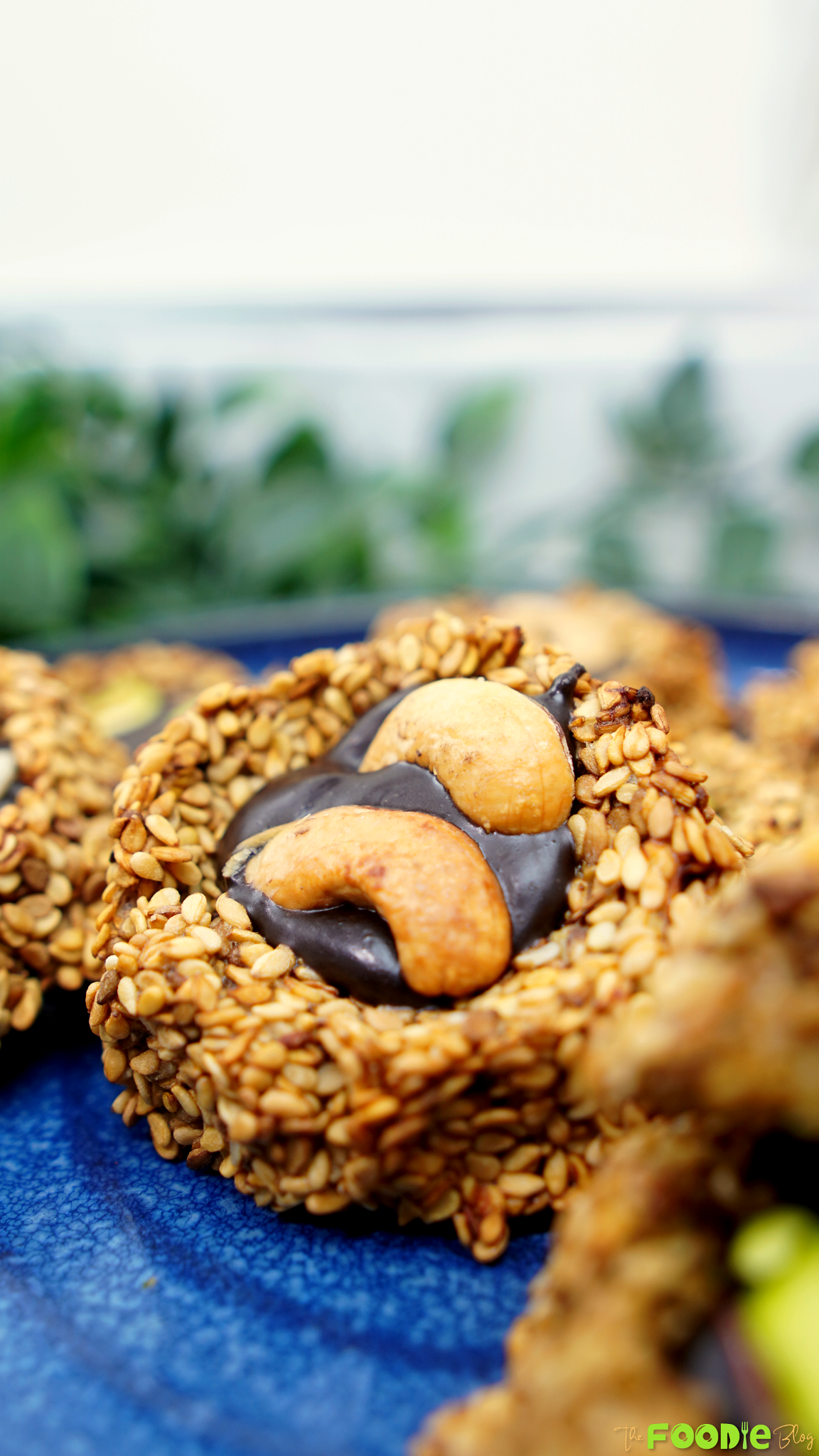 Easy Banana Sesame Cookies Close-Up (Cashew Topping)