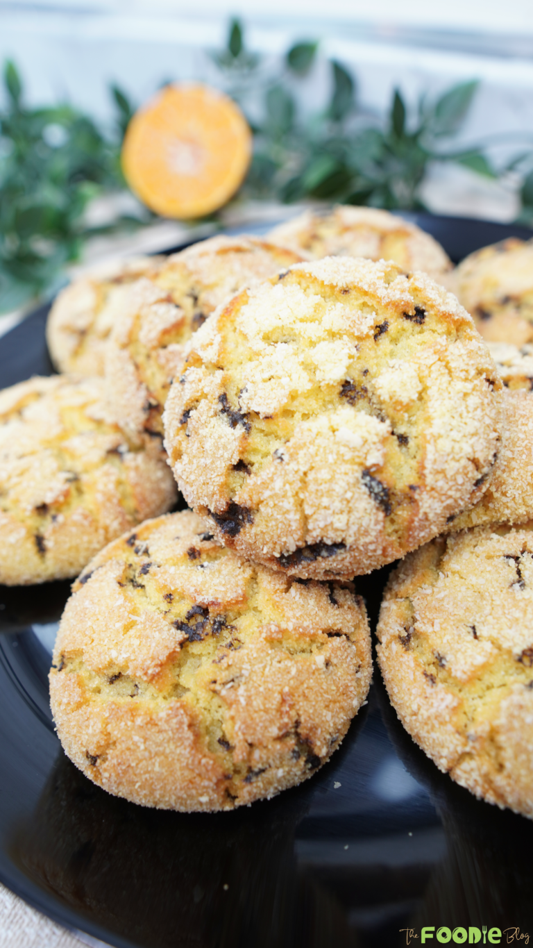 Close-up of golden semolina cookies with a lightly crunchy coating