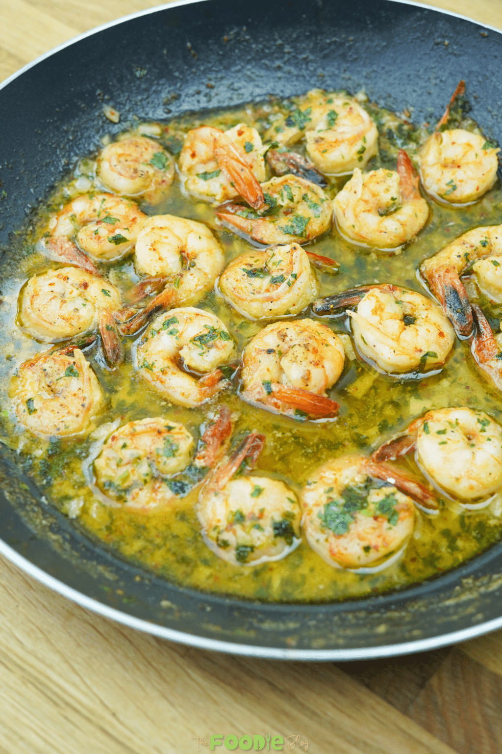Garlic Butter and White Wine Shrimp Recipe for Dinner - The Foodie Blog